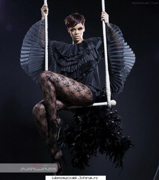 poze cu riri - cele mah tari pozeeeee - rihanna
